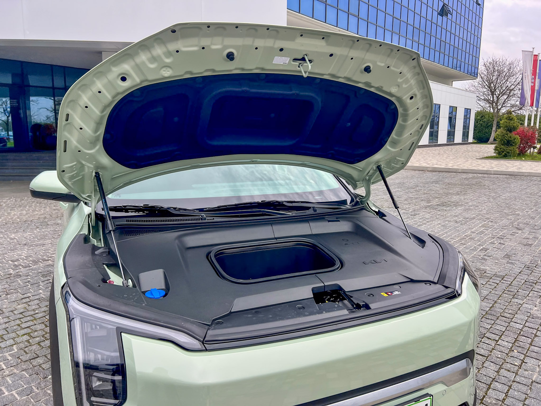 Kia EV 3 frunk