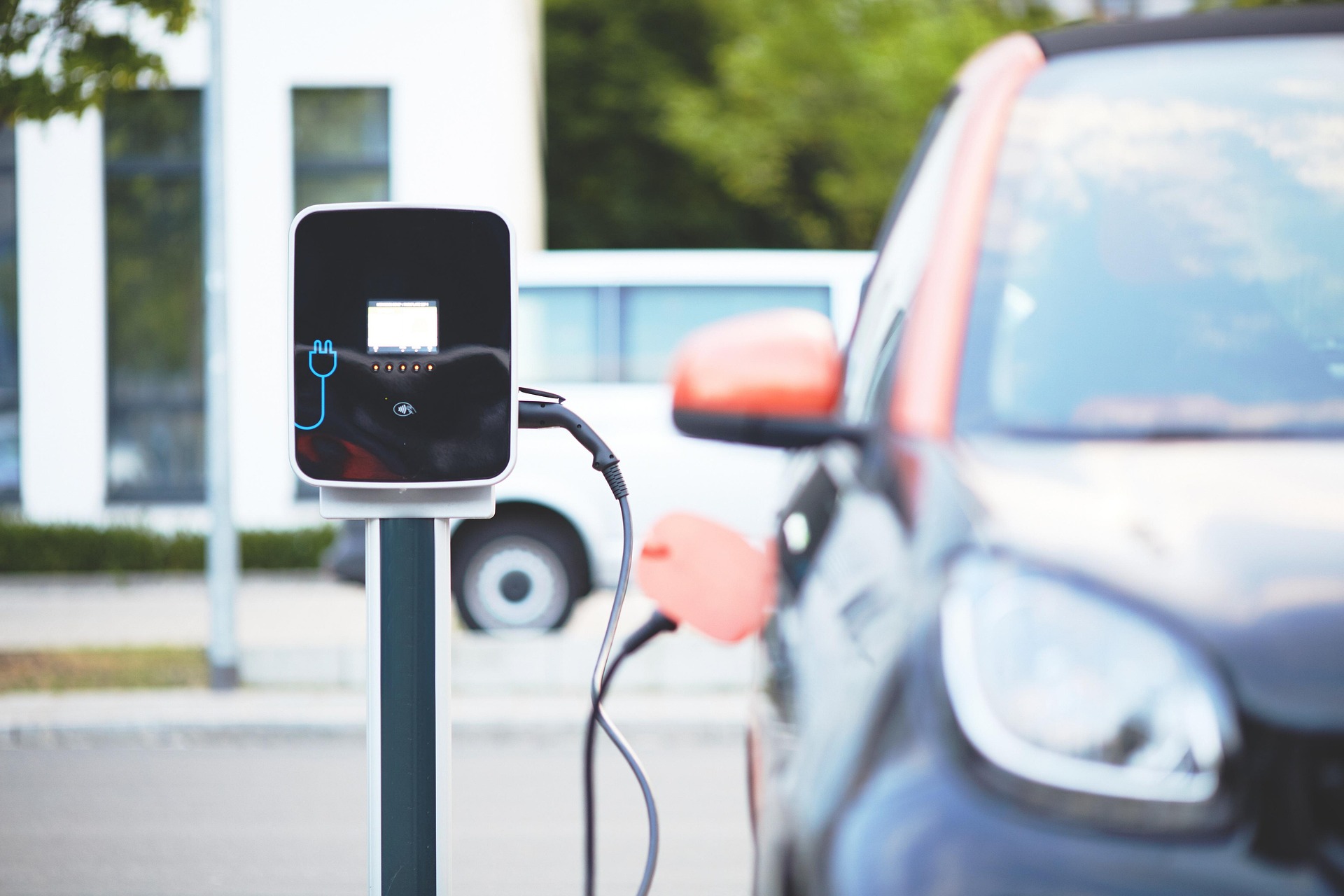 Punjenje električnog automobila