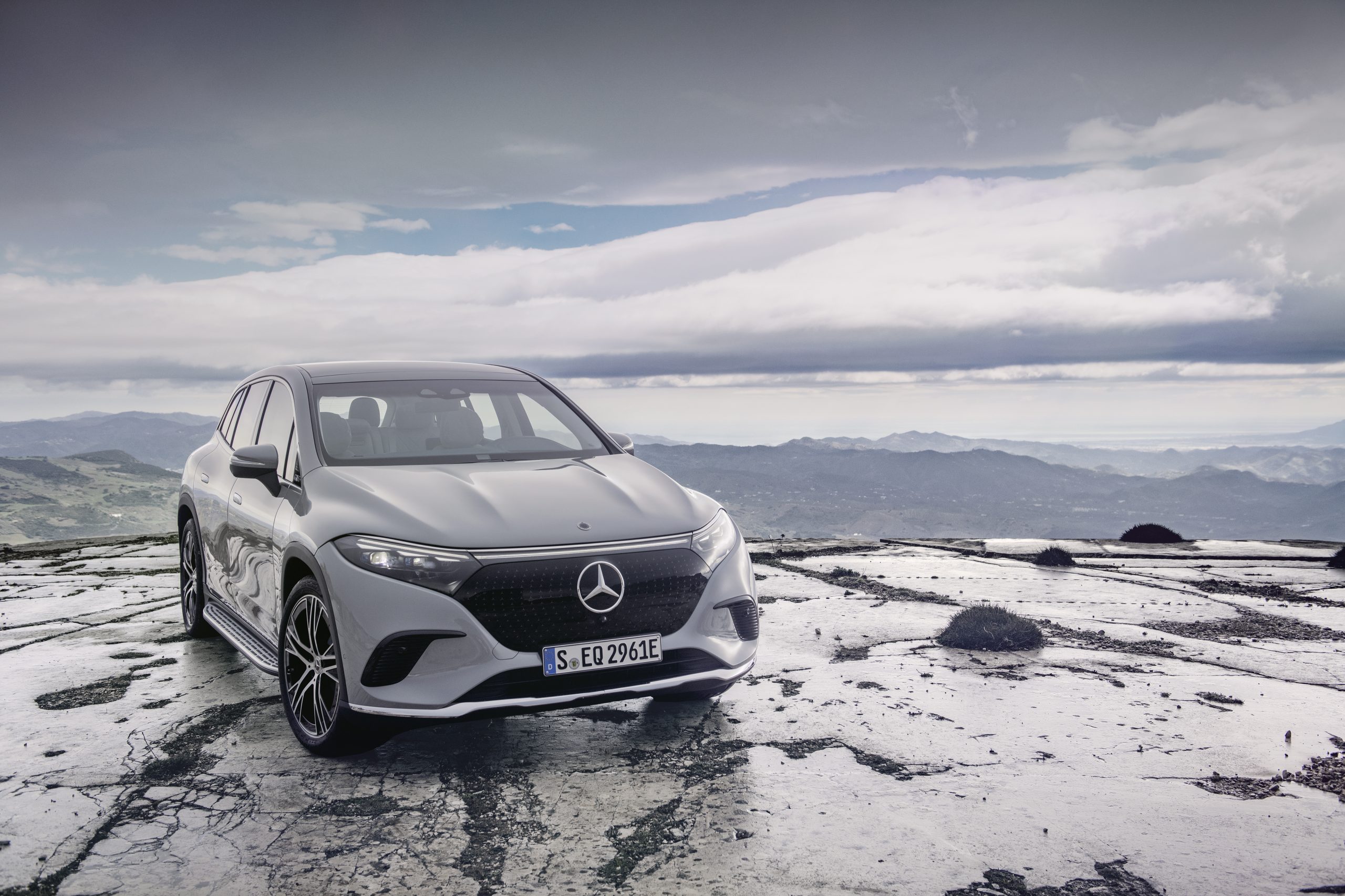 Mercedes EQE SUV