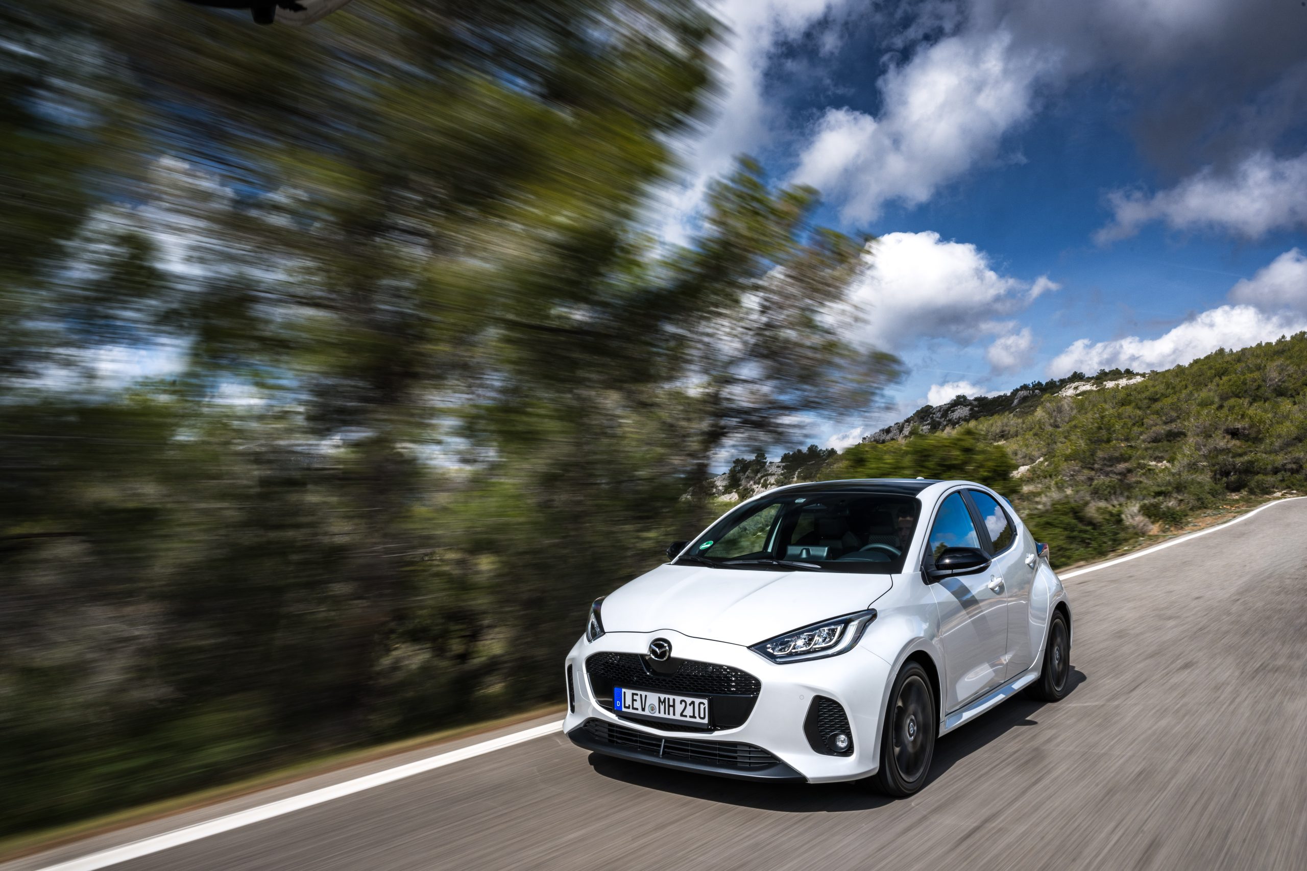 Mazda2 Hybrid