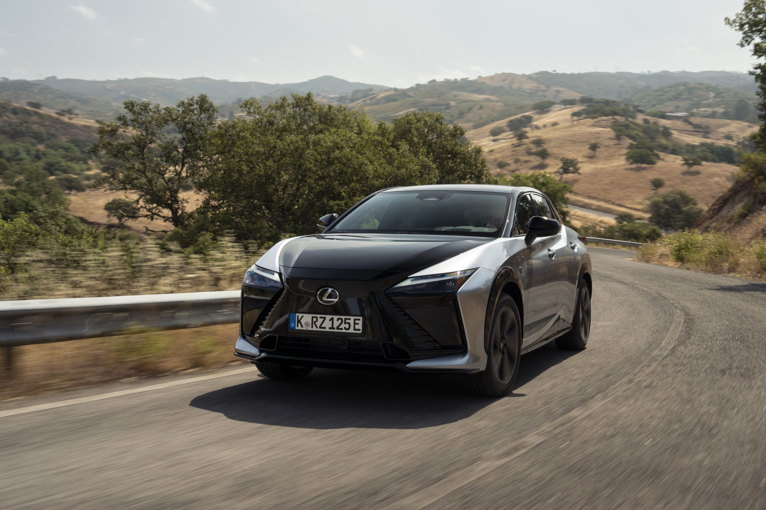 Lexus RZ