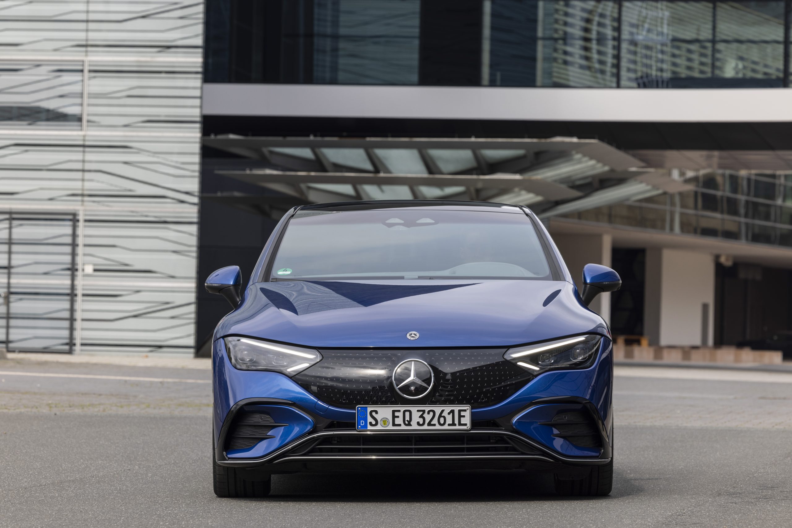 Mercedes EQE