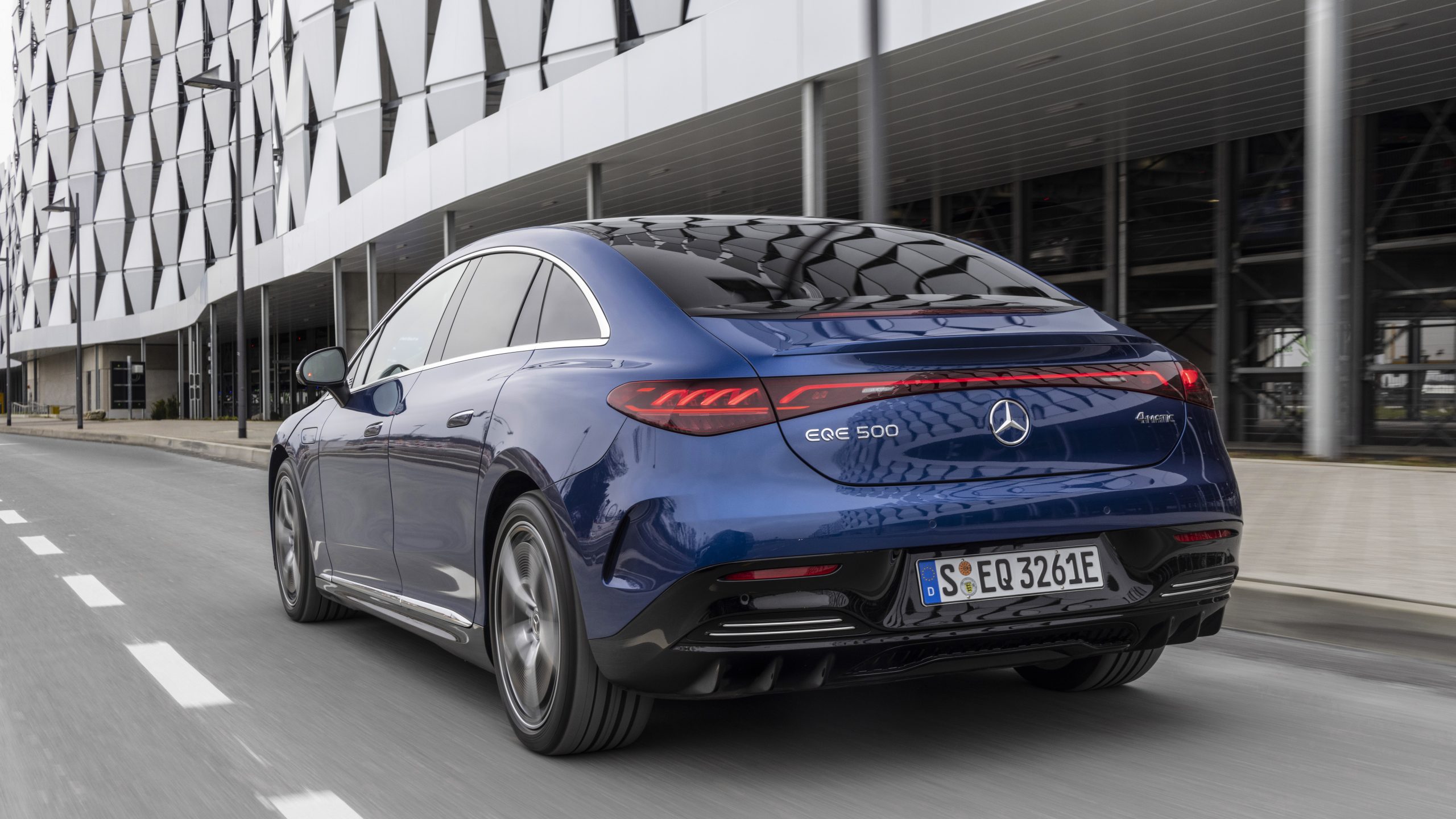 Mercedes EQE