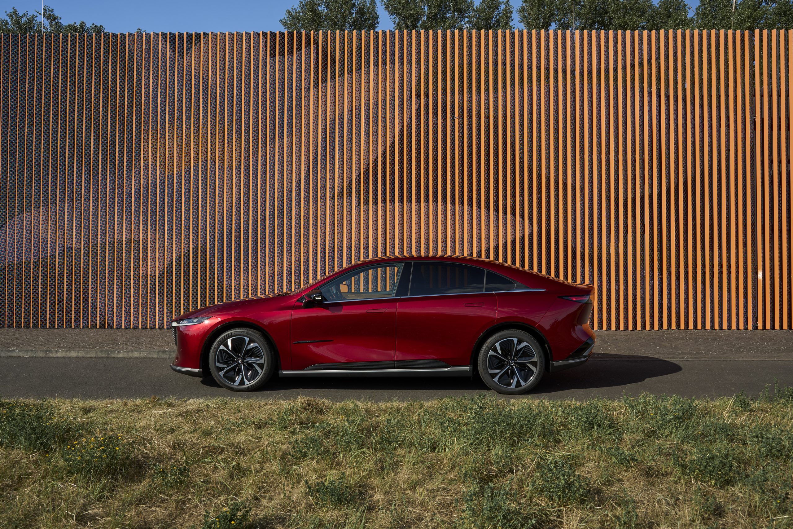 Mazda 6e