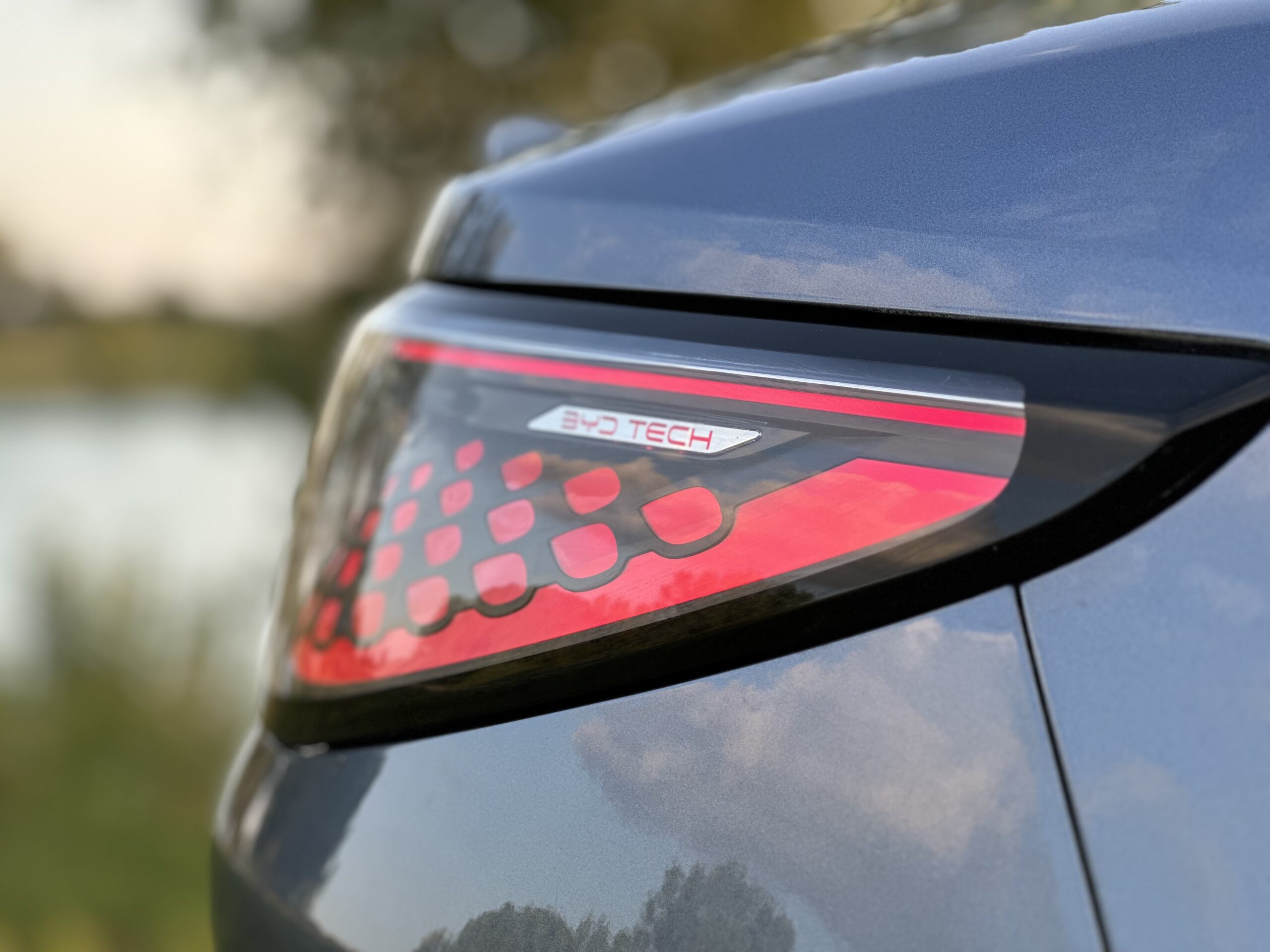BYD Sealion 7